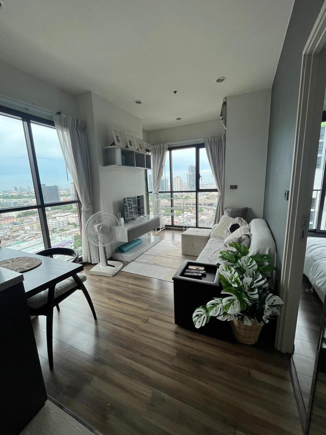 Apartment Next To Phrakanong Bts Wyne Sukhumvit 曼谷 外观 照片